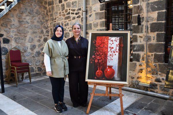 Siverek’te Sanat ve Dayanışma Buluştu: Geleneksel Resim Sergisi Gerçekleşti